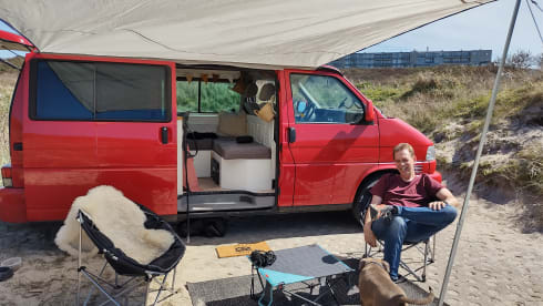 2p Volkswagen campervan uit 2002