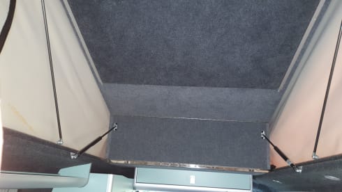 The Greyt Van – 4 berth Volkswagen campervan perfectly set up for holidays away