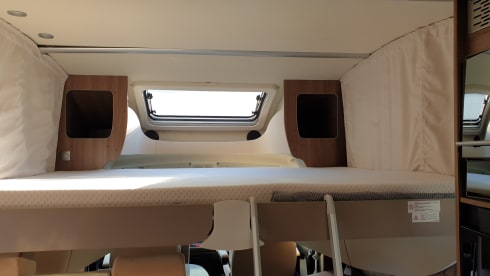 Gertie – Luxury 4 berth Burstner, fixed bed, heating, satellite TV