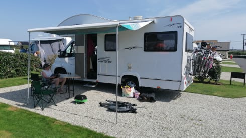 Panoramic – Gorgeous 2/3/4 Berth motorhome