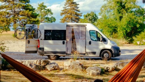 de Krullenbus – Bus Peugeot 2 places de 2012