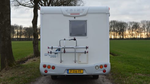 Beautiful complete and very neat 6-person camper (Fiat Ducato Joint S)
