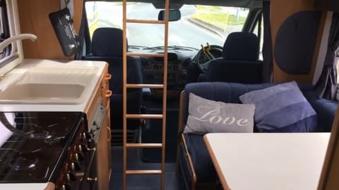SUXi – SUXi - iMotorhome  and Off Grid Glamping