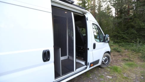 Nimbus – Luxury camper from 2023 with Off-grid option