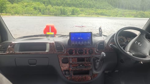 Family Mercedes  Rimor 6berth/6belt Motorhome Hire  – 6 berth Mercedes-Benz Rimor