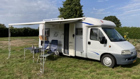 4p Bürstner semi-integrated uit 2005