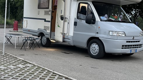 Michele  – 6 REISEPLÄTZE / 6 SCHLAFPLÄTZE 4 immer bereit 