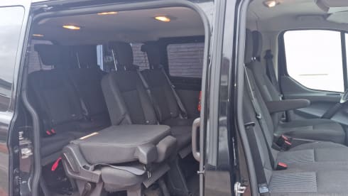 9-Sitzer Ford Transit Custom