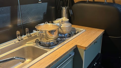 Bjørn – 4-person Volkswagen campervan from 2015