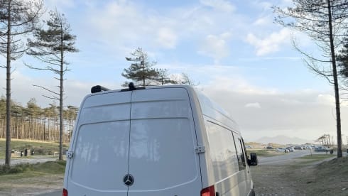Erl – 4 berth Mercedes-Benz bus from 2013
