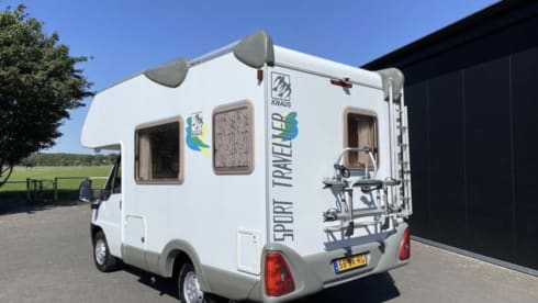 4p Knaus Traveler with 6 belts