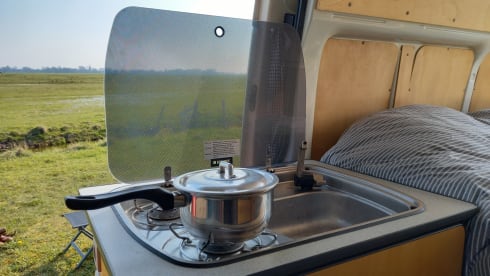 2p Ford camper van