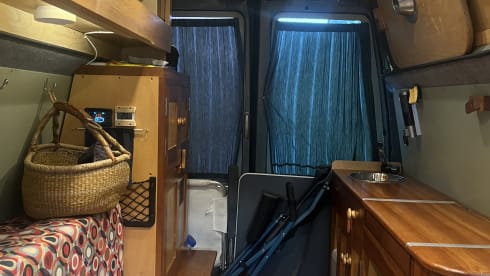 Vandalf the grey – 2 berth Volkswagen campervan from 2000