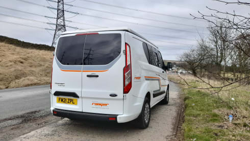 FM21 – 4 berth Ford campervan from 2021