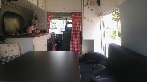 Nice Volkswagen bus camper, ready for adventure!