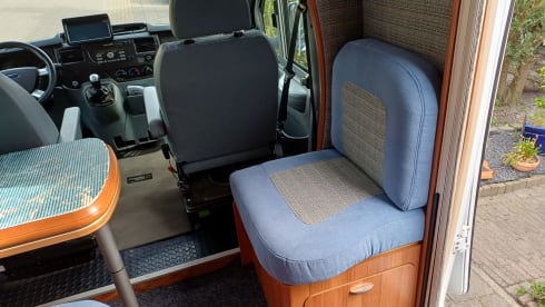 Sjorsie – Fendt camper with 2 single beds