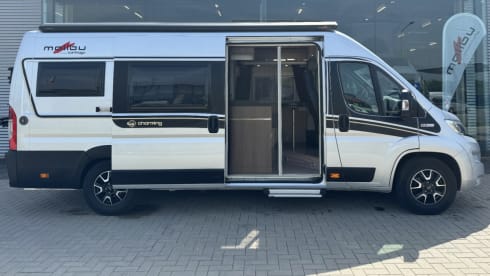 MAXI 001 – 2 Person Carthago bus from 2020