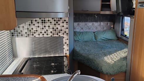 Bella – Luxury 4 Birth Swift Bolero Motorhome 