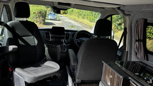 Claude – 4 Birth Ford Transit Custom 2.0 170 bhp 6 Speed Auto Limited.