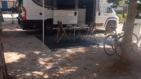 2p Benimar bus from 2023