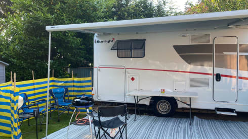 Roxy – Enjoy your holiday in our wonderful motor home.