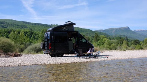 Ventura 4x4 – Autobus Mercedes-Benz a 4 posti del 2021