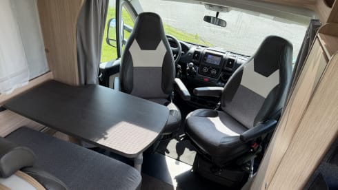 Capron Sunlight T60 – 3p Sunlight semi-integrated uit 2019