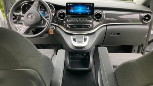 Elektrische Mercedes EQV Tonke, Kampeerauto van het jaar 2023! – Model Adventurer 3 from 2023 (also for sale)