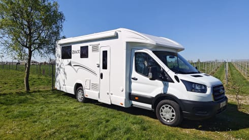 CoBilhome – Rimor Semi-integrated 5P with twin beds