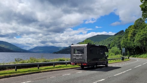 Family Mercedes  Rimor 6berth/6belt Motorhome Hire  – 6 berth Mercedes-Benz Rimor