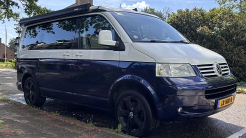 Rugged VW T5 camper van