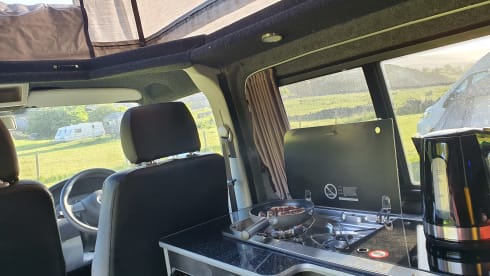 Volkswagen T5 mit 4 Schlafplätzen