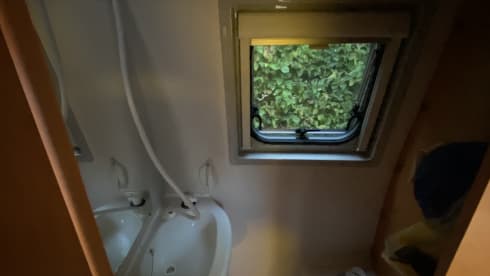 HUGO – 2p Fiat bus uit 2006