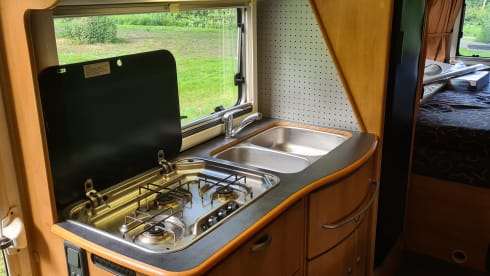 6 person family camper. Hymer integral from 2000