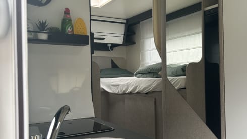 McLouis Glamys 365 - Fully furnished!
