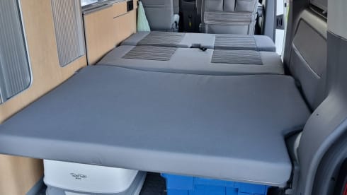 "De Witte" – 4p Volkswagen bus from 2004
