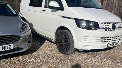 Chopsey – VW-Campingbus mit 4 Schlafplätzen aus dem Jahr 2016