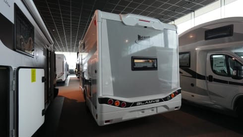 2. Ford Glamys 322 for 6 persons (model 2025)