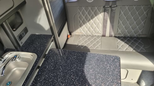 Van Greta  – 4 berth T6.1 Volkswagen Campervan