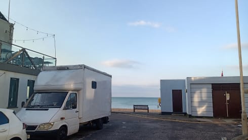 Camilo – 3 berth Mercedes-Benz Bespoke Campervan