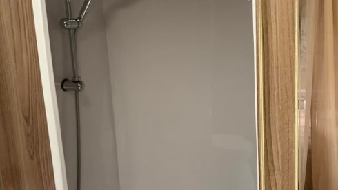 Bob – Fiat-Teilintegrierter mit 2 Schlafplätzen aus dem Jahr 2016