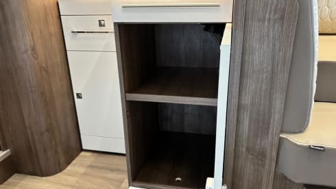 5p Benimar 2026 type Cocoon 463 semi-integrated