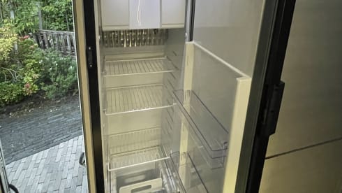 Spacious 3 pers. Challenger 337 automatic 