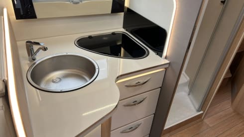 4 berth McLouis Fusion 373 ( 2024 )