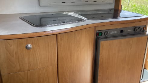 Camping-car 4 personnes soigné et complet de 2001