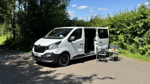 THE MAX – DER MAXIMALE – Atemberaubender Renault Traffic Campervan mit 2 Schlafplätzen aus dem Jahr 2019