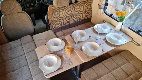 The Colonel – Our Home on Wheels
