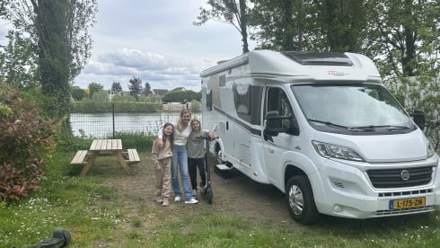 4p Carado semi-integrated from 2015