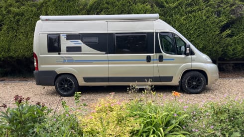 The bus – 4 berth, fully loaded 