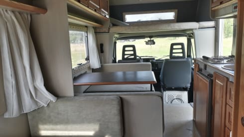 Granduca – Fast neat 5-person Fiat Ducato in the South of France